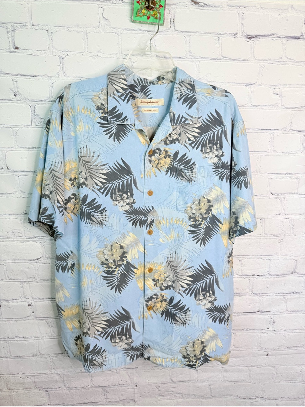 Tommy Bahama Silk Hawaiian Baby Blue Button Down Shirt Large
